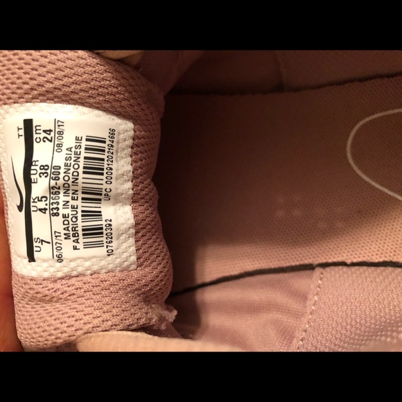 WORN LESS THAN 30 MINUTES!!! Basically brand new!! - Picture 5 of 5